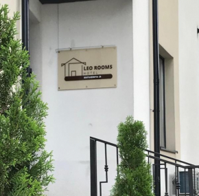 Leo Rooms
